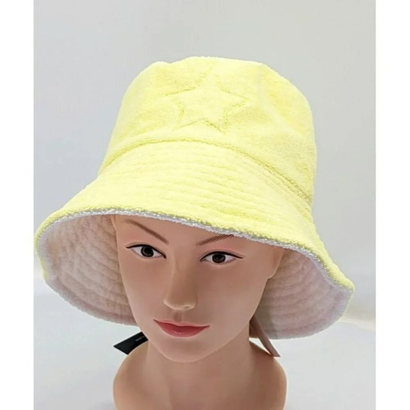 Jocelyn Women\'s Reversible Star Terry Bucket Hat Light Yellow O/S (MSRP $65)